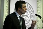Der skal strammes op på læseundervisningen i folkeskolen, mener Anders Fogh Rasmussen. - Foto: Kim Nielsen 