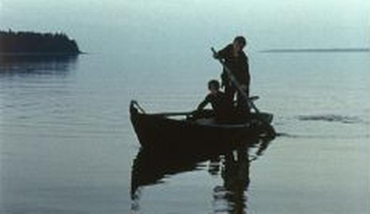 Ivan og Andrei er hovedpersonerne i Andrey Svjagintsevs debutfilm  The Return . Brødrene har ikke set deres far i 12 år, men pludselig dukker han op og tager dem med på en fisketur. - Foto: Vladimir Mishukov 