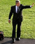 Præsident George W. Bush skrev under på loven torsdag. - Foto: AP 