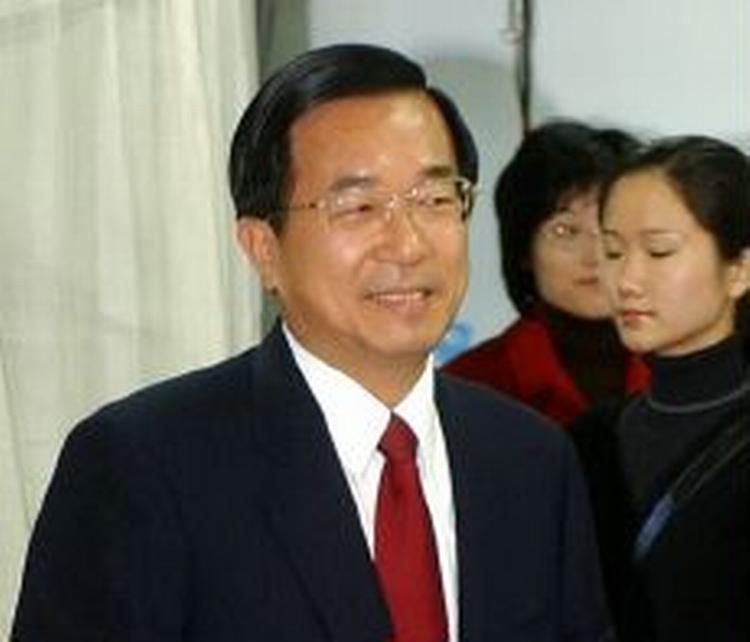 Præsident Chen Shui-bians parti er fortsat største i parlamentet, men valget er alligevel et stort nederlag. - Foto: AP 