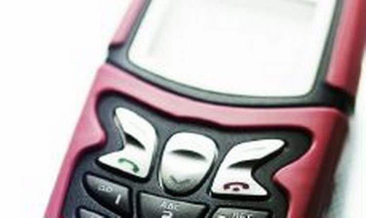 Telebranchen, detailhandlen og Forbrugerstyrelsen lægger i øjeblikket sidste hånd på et sæt spilleregler for salg af mobiltelefoner. - Modelfoto: Thomas Borberg 