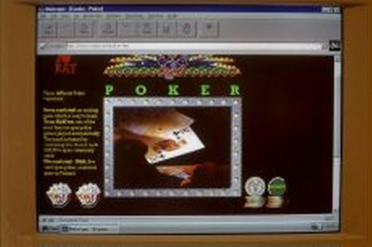 Danskere der spiller poker på nettet opgiver sjældent deres gevinster til skattevæsnet. - Foto: Jakob Carlsen 