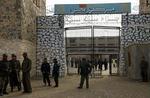 Pul-i-Charki-fængslet er opført i Sovjettiden i udkanten af hovedstaden Kabul. - Foto: AP 