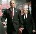 Bush på besøg i Canada. Nu kan også tyskerne se frem til at få besøg fra USA's førstemand. - Foto: AP 