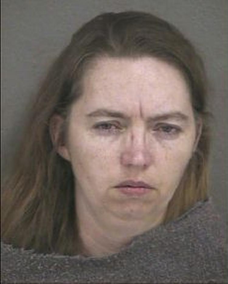 Lisa Montgomery fra staten Kansas har tilstået at have dræbt en gravid kvinde i nabostaten Missouri og fjernet barnet, som hun derefter påstod var hendes eget. Bliver hun dømt skyldig, risikerer hun dødsstraf. - Foto: AP 