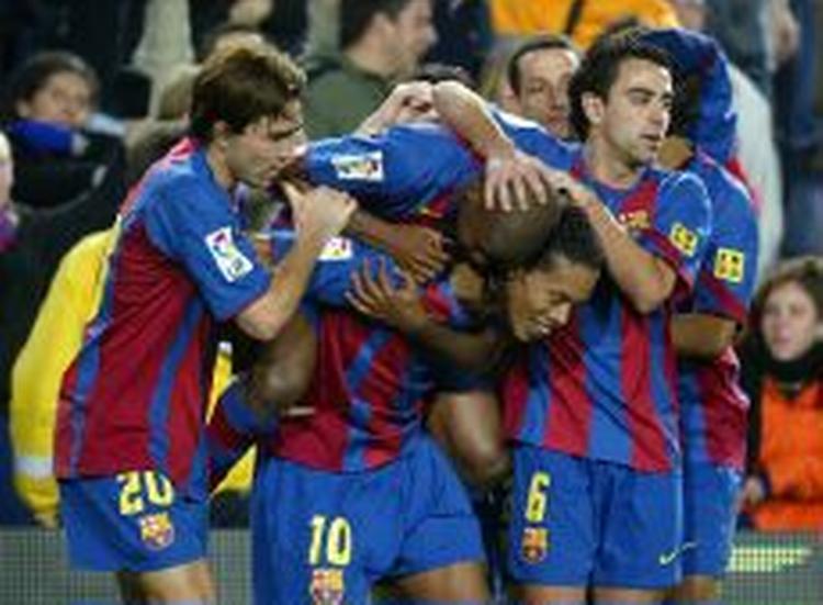 Med scoringen af Eto'o ligger Barcelona stadig lunt på førstepladsen. - Foto: AP 