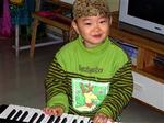 Rock, reggae eller Mozart. De kinesiske velhaverbørn har mulighed for at prøve mange genrer af, når der undervises i musik i Huijia-børnehaven.   Foto: Zhu Yu 