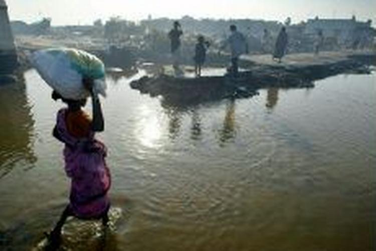 Delstaten Tamil Nadu i Indien blev hårdt ramt af flodbølgen. Her billede fra byen Nagappatinam. - Foto: AP 