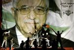'Jeg dedikerer denne sejr til Arafats sjæl, til vores martyrer og til de 11.000 fanger i de israelske fængsler', siger Abbas. - Foto: AP 