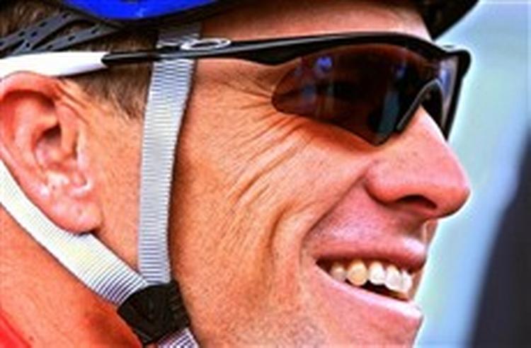 Lance Armstrong har grund til at smile for tiden. Den seksdobbelte Tour de France-vinder har vundet en sag mod Times, der ikke kunne bevise dopingpåstande fremsat mod den amerikanske cykelstjerne.   Foto: Peter Dejong/AP 