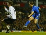 Frank Lampard fyrer af og bringer Chelsea på 2-0 på White Hart Lane i London. - Foto: AP 