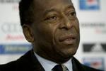 Pelé erkender, at han ikke kender så meget til Gravesen. - Foto: Peter Hove Olesen 