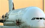 A380 vil kunne transportere helt op mod 800 passagerer 15.000 km uden mellemlanding. - Foto: AP 
