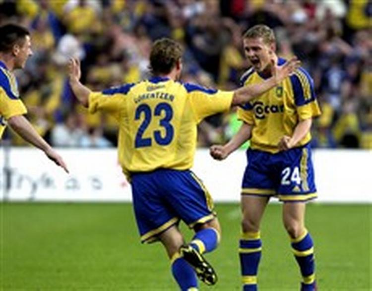 Kasper Lorentzen og Johan Absalonsen (th.) er lige nu på tur med U21-landsholdet, men det vil Michael Laudrup bremse.   Foto: Thomas Wilmann 