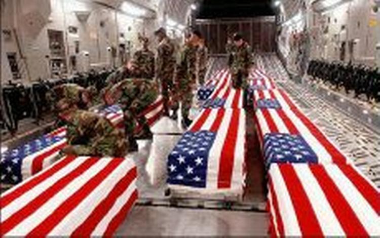 Billeder af dræbte amerikanske soldater er et varmt emne i USA. - Arkivfoto: AP 