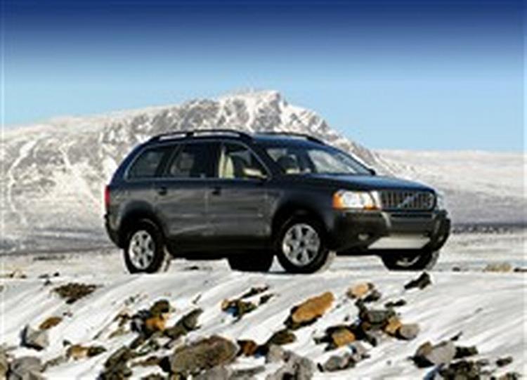 Sne og is er ingen hindring for Volvo XC 90 V8. Foto: Volvo 