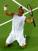 Lleyton Hewitt er videre til semifinalen. - Foto: AP 