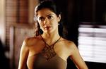 Selma Hayek lægger hele sin sjæl i rollen som Lola i den jævnt hen forglemmelige forbryderkomedie 'After the Sunset'. Man kan ligefrem se, hvor umage hun gør sig for at skabe kunst. - PR-foto 