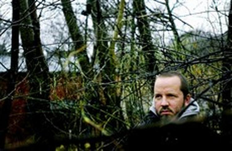 »Det er ikke så meget emnet incest, der har interesseret mig i forbindelse med filmen. Jeg har været langt mere interesseret i at undersøge, hvad der sker, når et tilsyneladende almindeligt menneske kommer under anklage«. - Foto: 