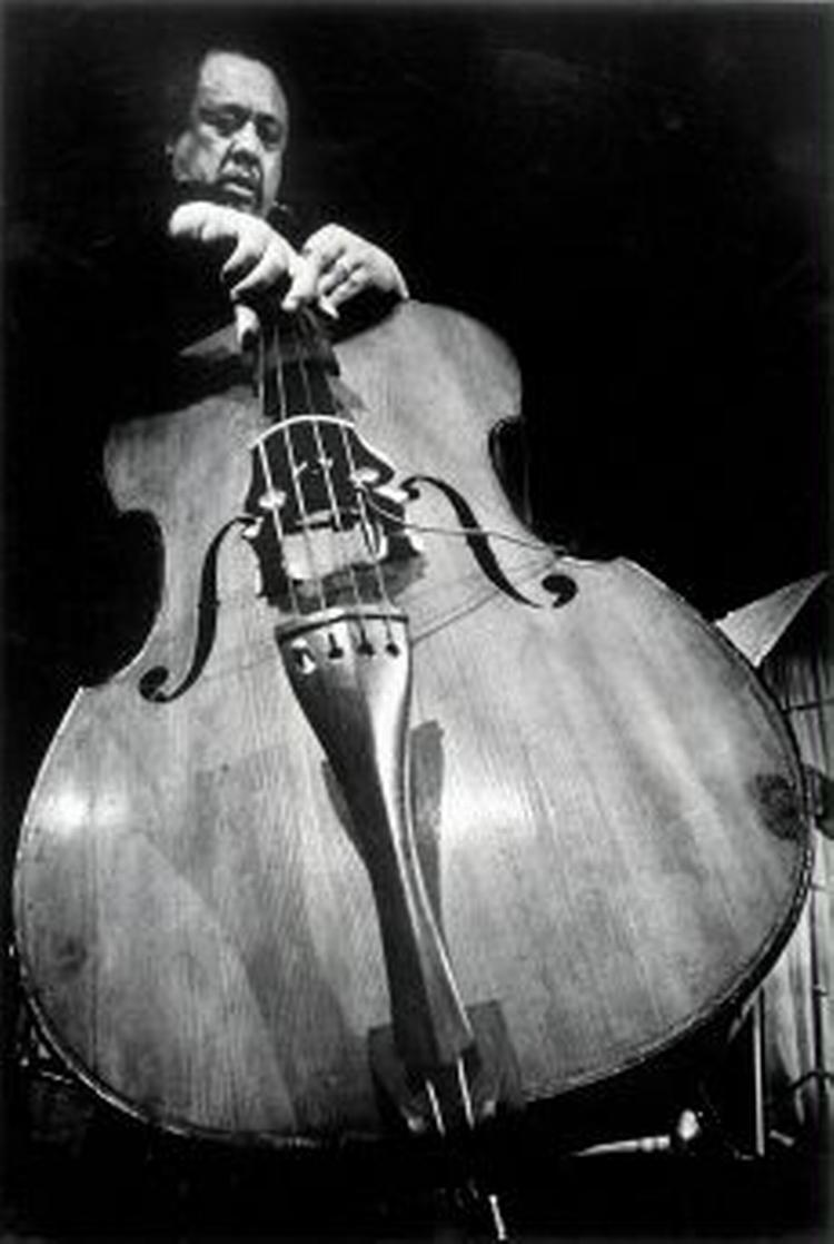 Charles Mingus 1976. - Foto: Gorm Valentin 