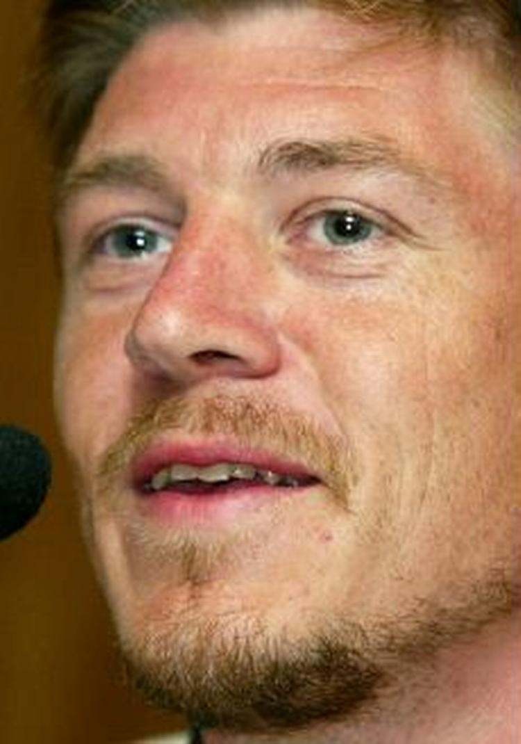 Thomas Helveg har ikke endeligt besluttet sig for, hvad der skal ske, hvis han ikke får spilletid inden Grækenlandskampen. - Foto: AP 