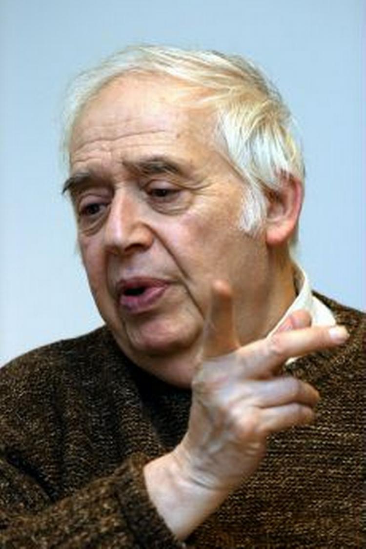 Harold Bloom har læst og læst og skrevet og læst hele livet, efter sigende med en læse-hastighed på op til 1.000 sider i timen, og taler man litteratur med ham, vælter begejstringen ud af ham.   Foto: Henrik Salling 
