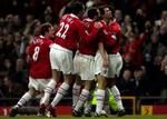 Roy Keane har åbnet scoring for Manchester United i den besværlige hjemmekamp mod Birmingham. - Foto: AP 