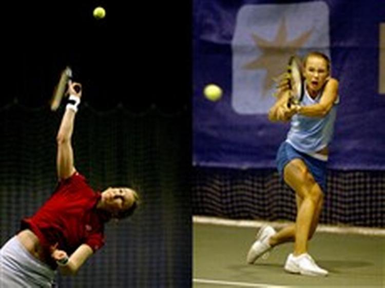 Fremtiden i form af Årets Fund i dansk idræt 2004 Caroline Wozniacki mødte en ikke så fjern fortids bedste danske spiller på kvindesiden i form af Eva Dyrberg og vandt.   Foto: Jacob Ehrbahn 