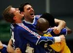 Fransk jubel, da bronzemedaljerne var i hus. - Foto: AP 