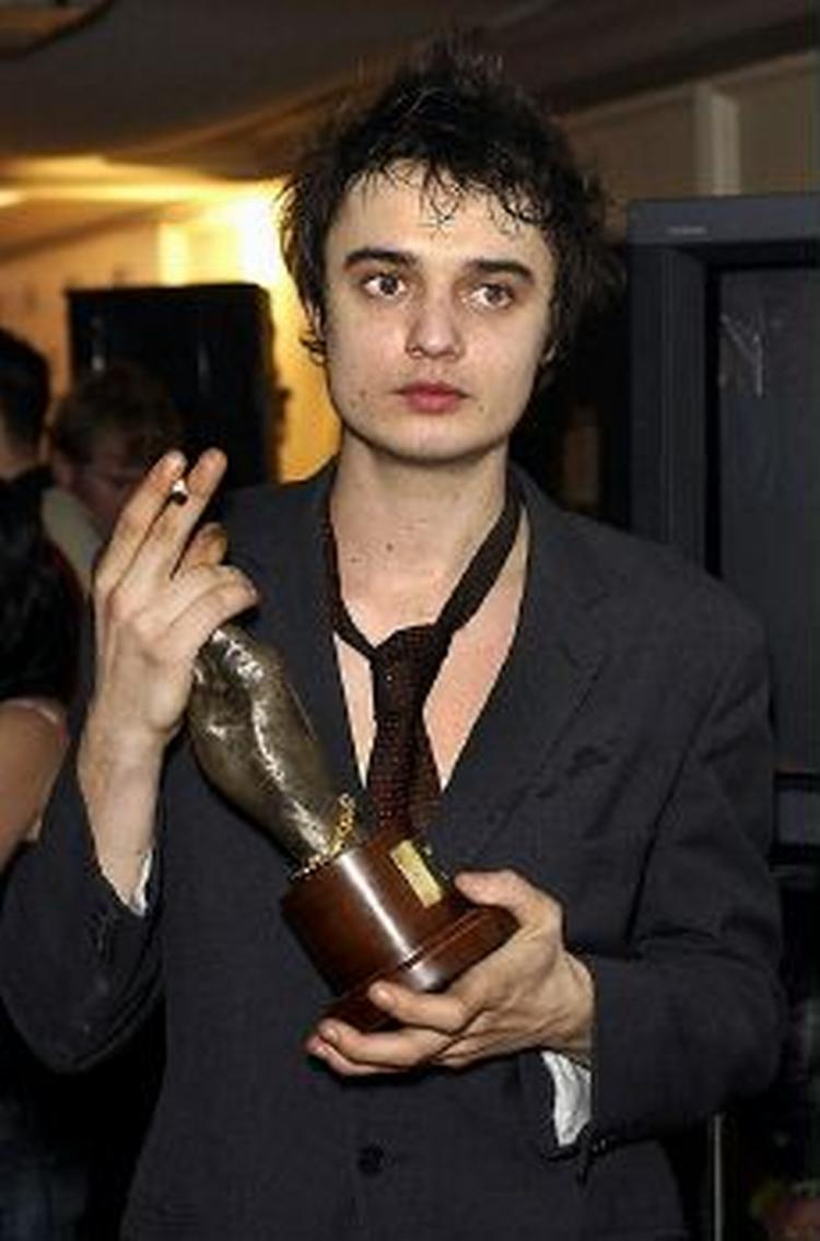 SNAVS. De engelske forlæggere vil gerne have Pete Doherty til at skrive sine erindringer.   Arkivfoto: Kim Myung Jung/PA 