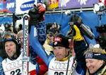 Bode Miller i midten har foreløbigt vundet to gange guld ved VM, men kan først i morgen vinde den tredje. - Foto: AP 