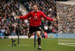 Wayne Rooney scorede kampens første mål takket være en fod fra en City-spiller. - Foto: AP 