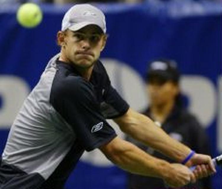 Roddick gør klar til at hamre en baghånd af sted i finalen mod Saulnier. - Foto: AP 