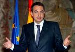 Ministerpræsident Zapatero holder sejrs-tale ved Moncloa-paladset i Madrid. -Foto: AP 