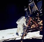 Helt så langt som Armstrong og Aldrin - der her træder ned på Månens overflade - kommer de danske astronauter næppe. Men man har jo lov til at drømme. - Arkiovfoto: AP 