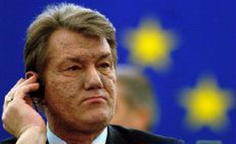 Ukraines præsident Viktor Jusjtjenko talte til Europaparlamentet i dag. - Foto: AP 