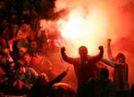 Jublende Schalke-fans efter en venskabskamp mod tyrkiske Galatasaray. - Arkivfoto: AP 
