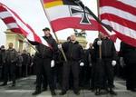 Nynazister demonstrerer i den ungarske hovedstad Budapest. - Arkivfoto: AP 
