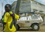 Ni soldater fra Bangladesh er blevet dræbt ved det værste overfald mod FN-styrker i Afrika nogensinde. - Arkivfoto fra Ituri-distriktets hovedby Bunia: AP 