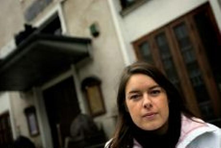 Jamilla Jaffer følte sig i 2003 uretfærdigt afvist på Park Café i København. Men da hun anmeldte stedet, fik hun regulær karantæne.   Foto: Finn Frandsen 