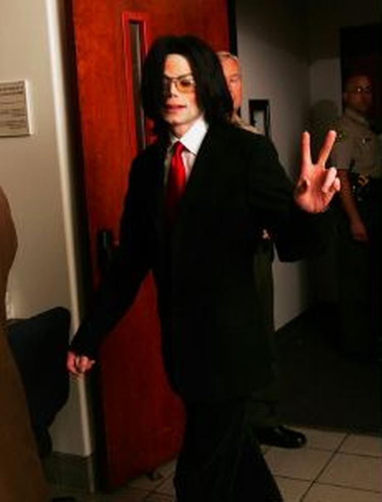 'Interessant og frustrerende' var Michael Jacksons kommentar til, hvordan det var at se søsteren til den kræftramte dreng i retten. - Foto: AP 