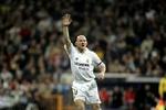 Thomas Gravesen var på ny toneangivende på Madrids midtbane. Han spillede hele kampen - uden at ryge i dommerens bog. - Foto: Thomas Wilmann 