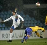 Det bliver et opgør mellem ærke-rivalerne FCK og Brøndby. Her et foto fra kampen i Royal League i februar, hvor FCK vandt. I forgrunden FCK's Álvaro Santo, som kom på måltavlen i dag. - Foto: Lars Poulsen. 
