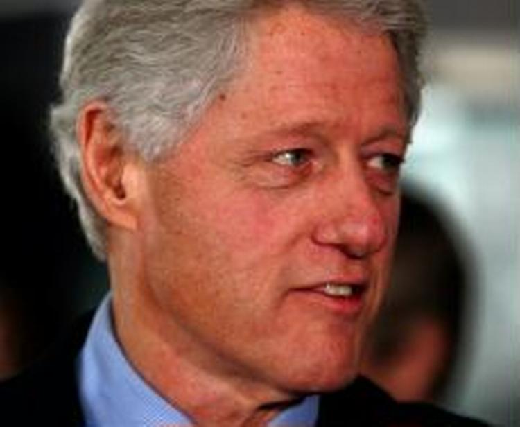 Indgrebet er ikke usædvanligt efter bypass-operationer, siger Clintons hjertelæge. Men det er usædvanligt, at det sker så lang tid efter operationen. - Foto: AP 