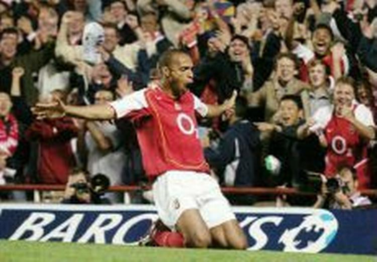 Den franske angriber Thierry Henry skal gå forrest mod racisme i fodbold. - Foto: AP 