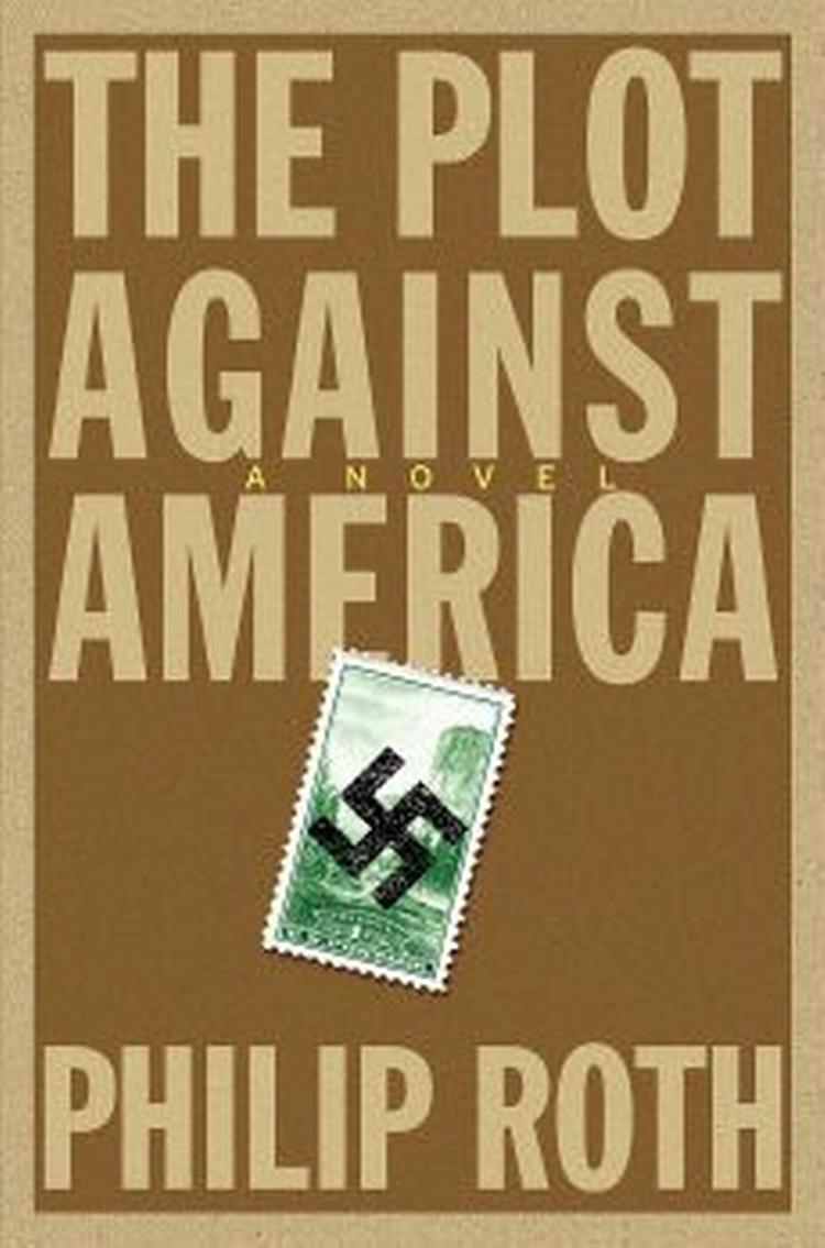 KAMP TIL STREGEN. Philip Roths  The Plot Against America  klarede sig hele vejen til finalen, men ikke længere. David Mitchell vandt med  Cloud Atlas , der blev kåret til årets bedste bog. 