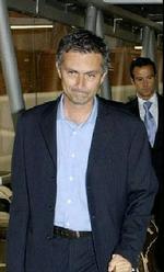 José Mourinho truer nu med retssag efter at være blevet kaldt »en fjende for fodbolden«. - Foto: AP 