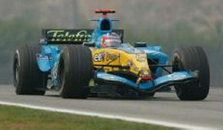 Fernando Alonso i sin Renault. - Foto: AP 
