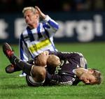 Esbjergs Anders Møller Christensen har nedlagt Brøndbys Morten Skoubo. - Foto: Lars Poulsen 