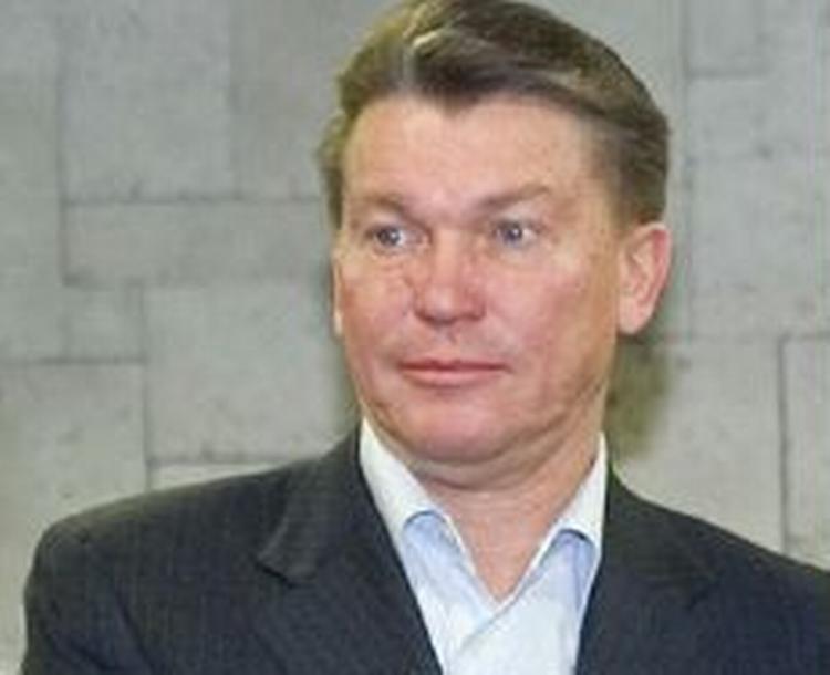 52-årige Oleg Blokhin glæder sig til at styre Ukraines landshold mod Danmark. - Foto: AP 